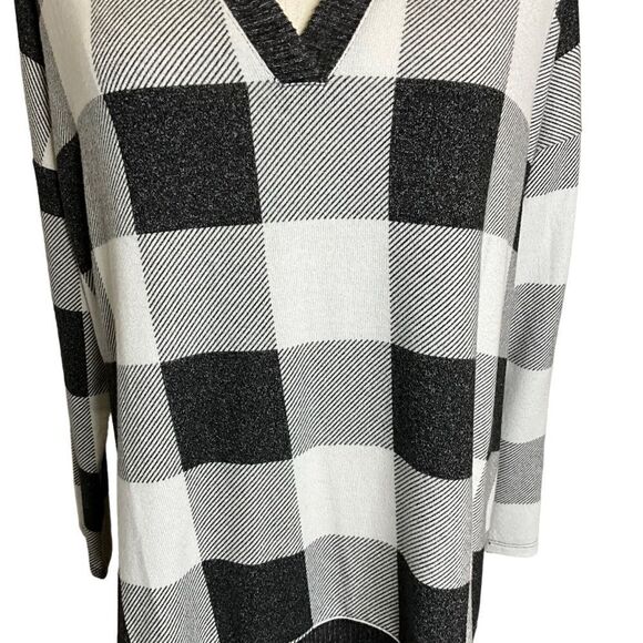 Maurices Black and White Check Pullover Lightweight Sweater Size M - Picture 3 of 10